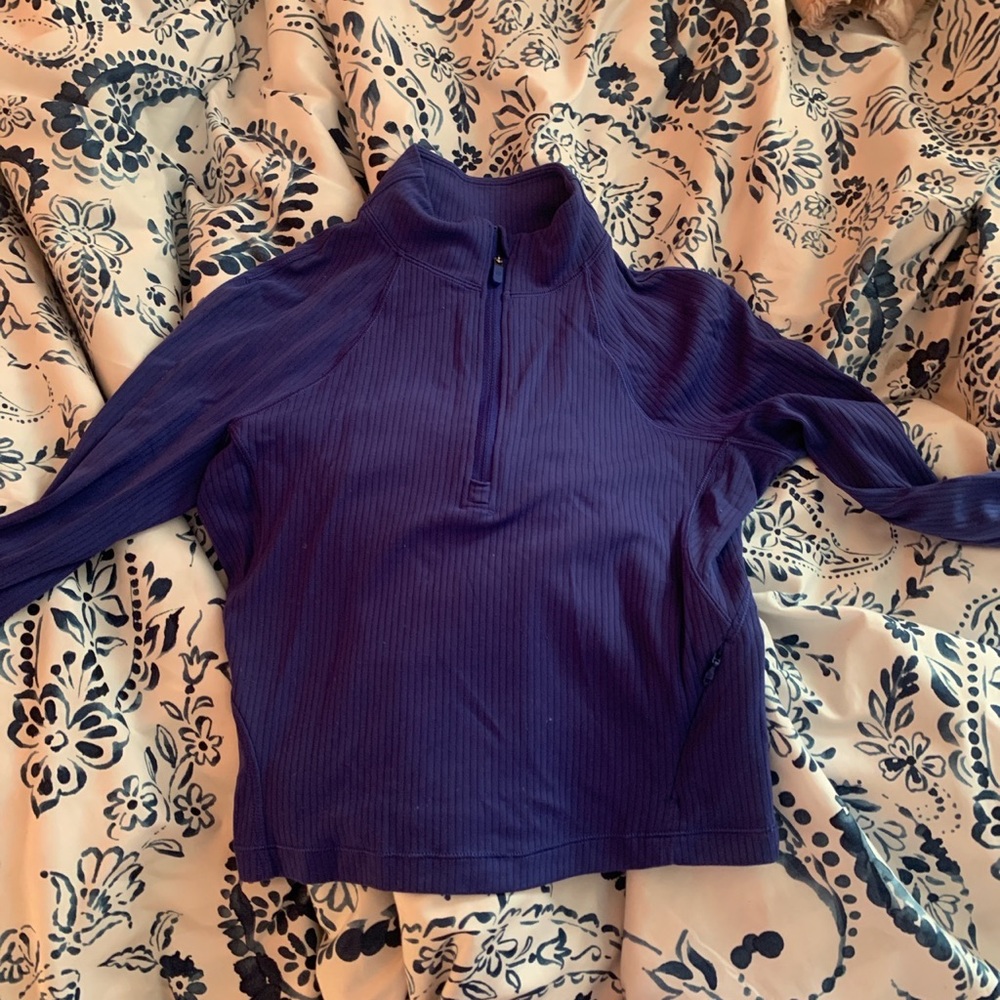 LULULEMON CROPPED DEFINE JACKET!